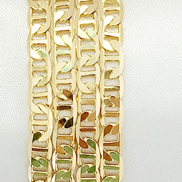 18K Gold Filled Virgen de Guadalupe necklace.New - Picture 7 of 7